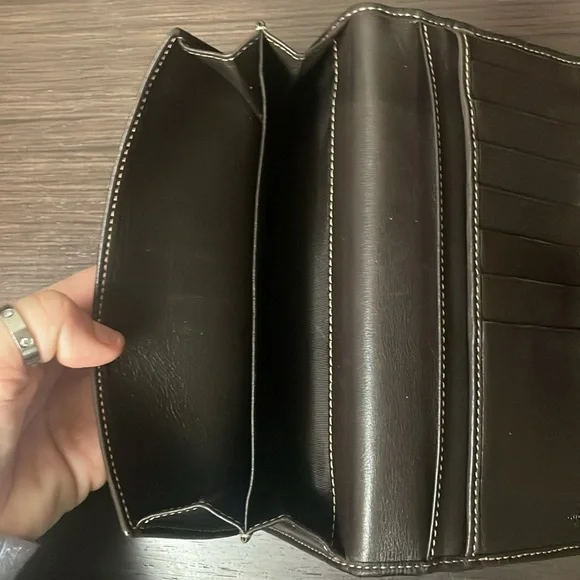Gucci Wallet 💯 Authentic - Picture 6 of 7